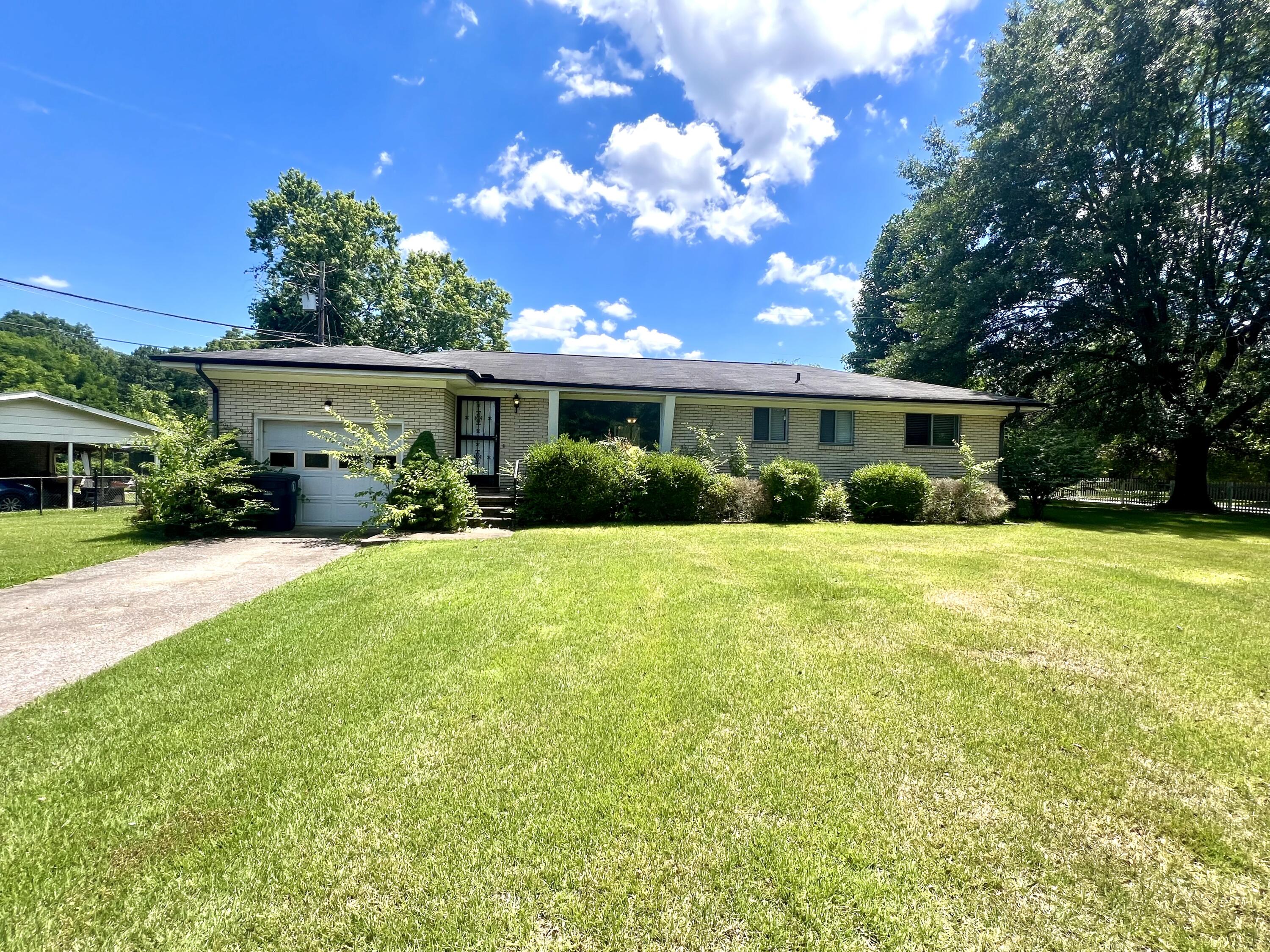 Ridgefield Cir, Chattanooga, TN 37412