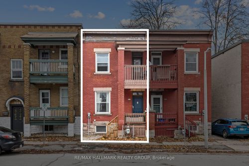 {{alt}} | Card Image