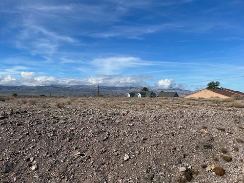 2637 Unicorn Rd, Bullhead City, AZ, 86429-7139 | Card Image