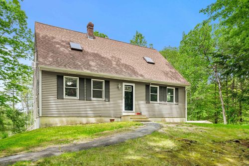 9 Pondview Rd, Weare, NH, 03281-5021 | Card Image