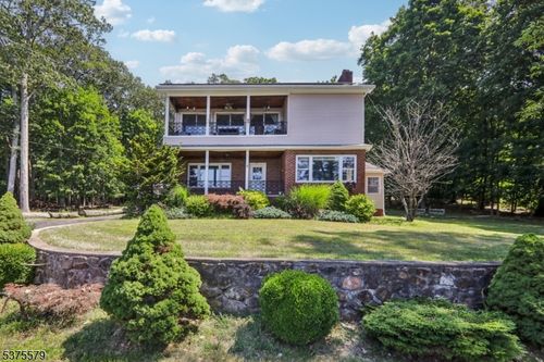 24 Mcgregor Ave, Mount Arlington, NJ, 07856-1007 | Card Image