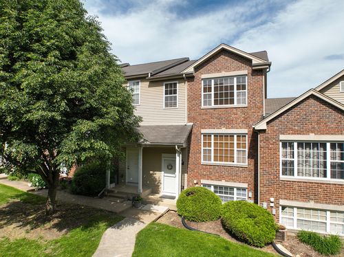 653 E Willow Street, Elburn, IL, 60119 | Card Image