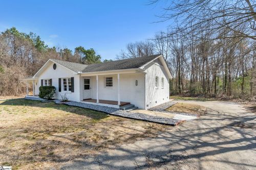 b-207-B James St, spartanburg, SC, 29301-3704 | Card Image