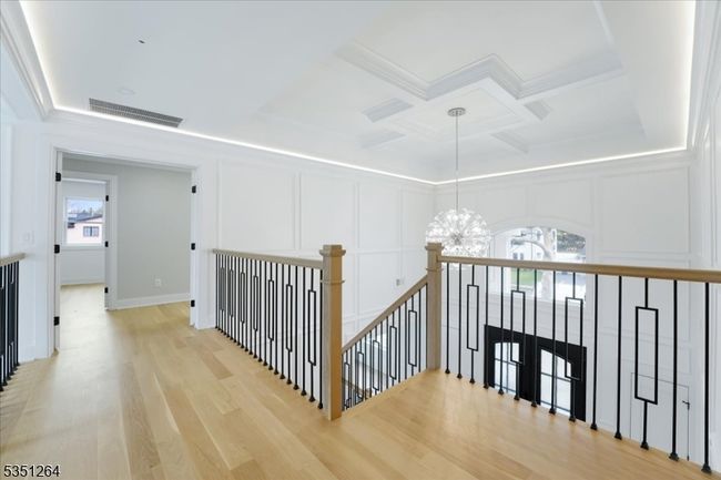 806 Arbor Rd, House other with 6 bedrooms, 5 bathrooms and null parking in Paramus NJ | Image 11