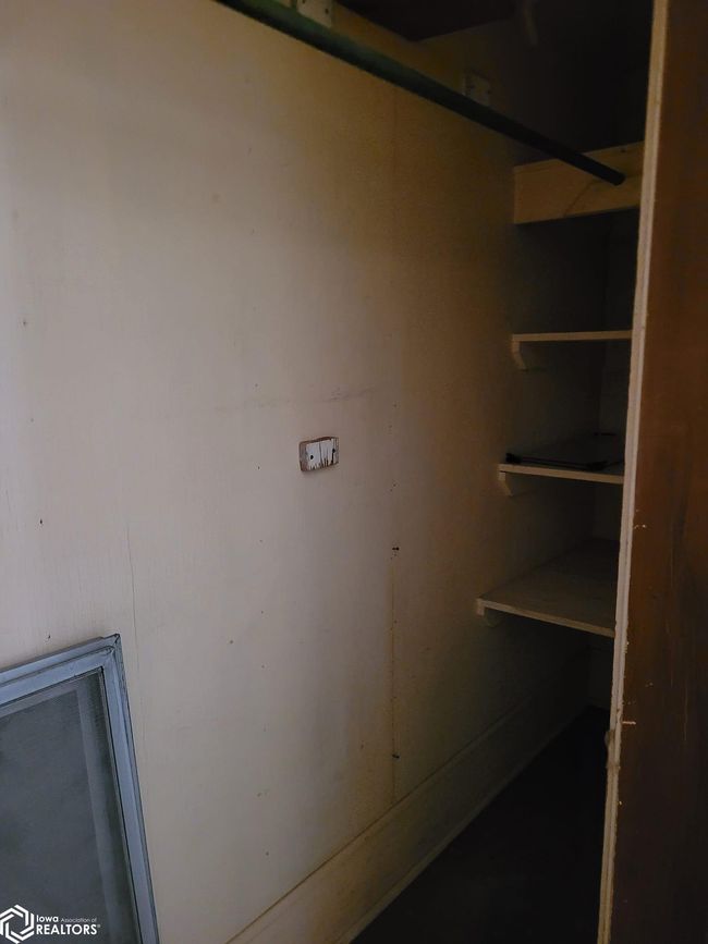 202 N West St, House other with 4 bedrooms, 2 bathrooms and null parking in Sigourney IA | Image 29