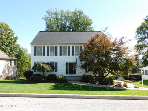 403 Beaumont Dr, Altoona, PA, 16602-2903 | Card Image