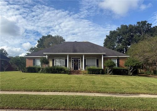 7642 Pembroke Cir, Mobile, AL, 36695-4427 | Card Image