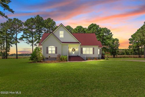 1560 Fountaintown Rd, Beulaville, NC, 28518-7570 | Card Image