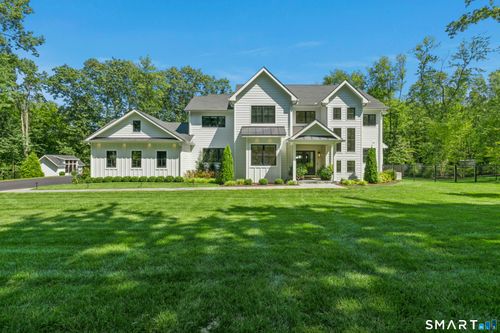 2 Black Pine Rdg, Ridgefield, CT, 06877-1400 | Card Image
