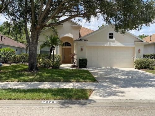 13701 Glossy Ibis Pl, LAKEWOOD RANCH, FL, 34202-6339 | Card Image