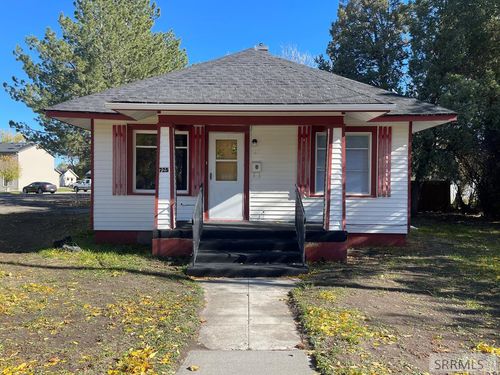 725 E Judicial St, Blackfoot, ID, 83221-2936 | Card Image