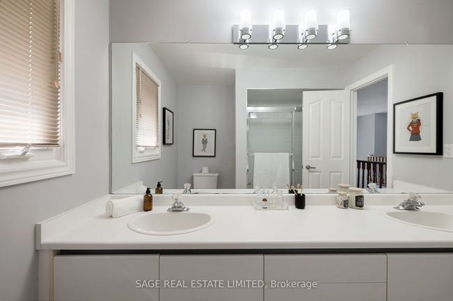 42 Miranda Crt, House other with 6 bedrooms, 5 bathrooms and 2 parking in Thornhill ON | Image 32