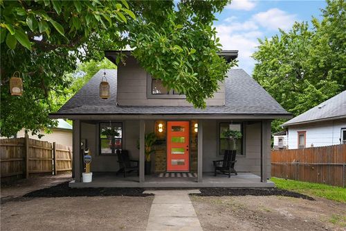 402 E Fair St, Independence, MO, 64055-1528 | Card Image