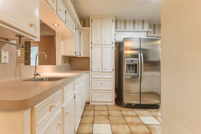 518 Lorie Ln, House other with 4 bedrooms, 3 bathrooms and 2 parking in Seabrook TX | Image 8