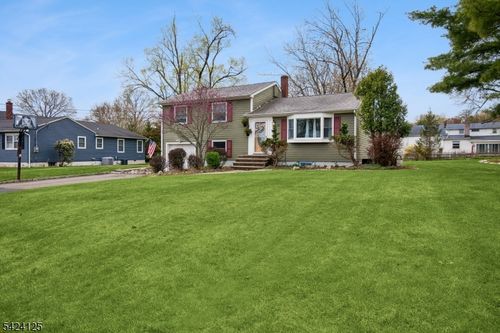 30 Crescent Dr, Whippany, NJ, 07981-2083 | Card Image