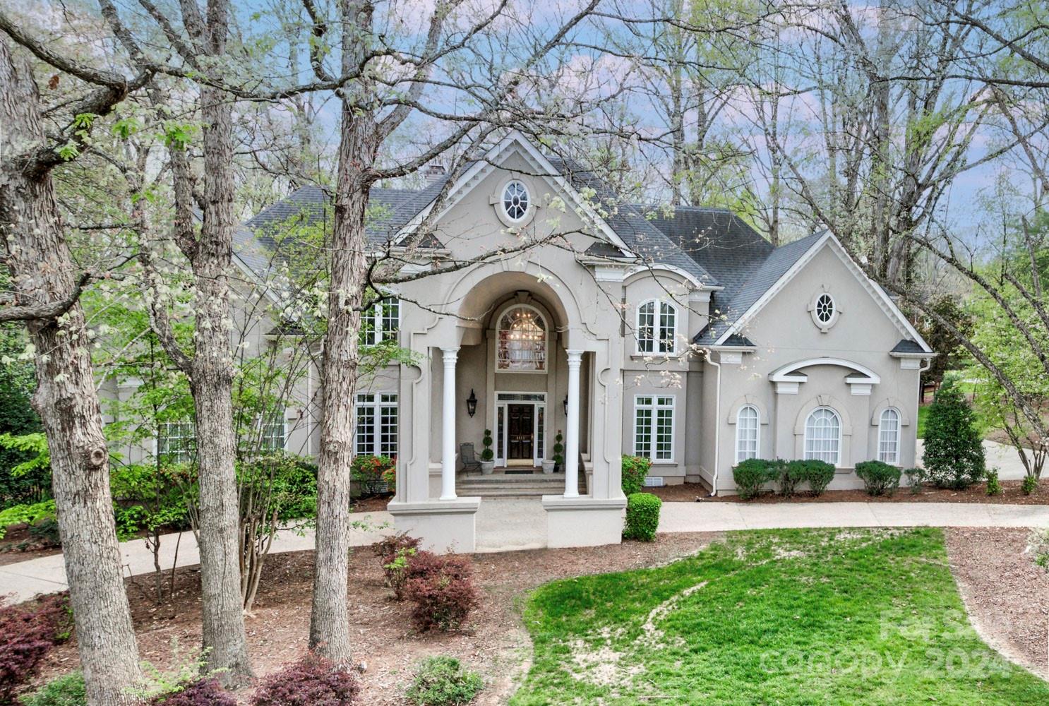 Piper Glen Dr, Charlotte, NC 28277