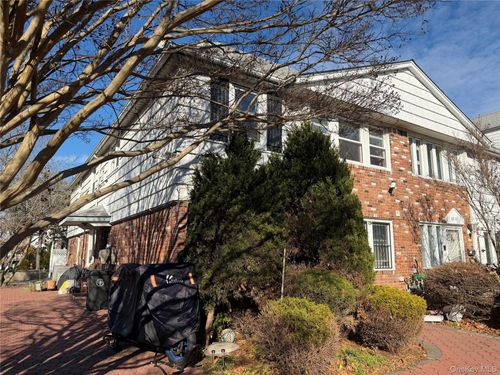 224 59th Ave, Bayside, NY, 11364 | Card Image