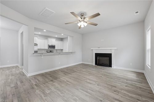 1917 Montclair Ave, Norfolk, VA, 23523-2321 | Card Image