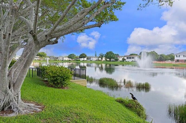 107 Sheffield E, Condo with 1 bedrooms, 2 bathrooms and null parking in West Palm Beach FL | Image 70