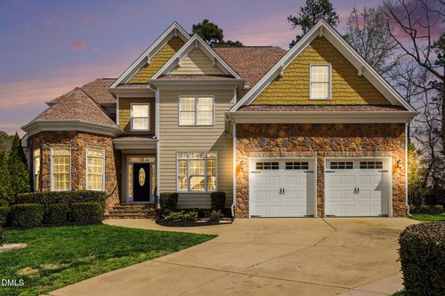 1819 Glacier Ct, Fuquay Varina, NC, 27526-9337 | Card Image