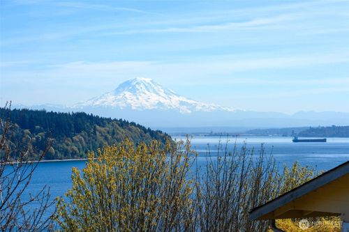 11004 Colvos Dr Nw, Gig Harbor, WA, 98332-7529 | Card Image