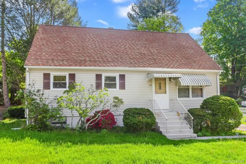 42 Lee Ave, Ossining, NY, 10562-2832 | Card Image