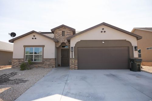 1909 Lanete Dr, Carlsbad, NM, 88220 | Card Image