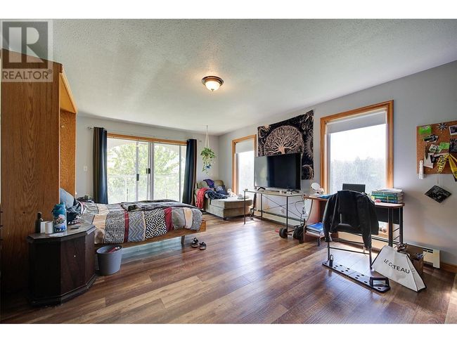 215 Arab Rd, House other with 8 bedrooms, 6 bathrooms and 5 parking in Kelowna BC | Image 25