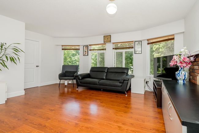 6074 Sherbrooke St, House other with 6 bedrooms, 4 bathrooms and 2 parking in Vancouver BC | Image 25