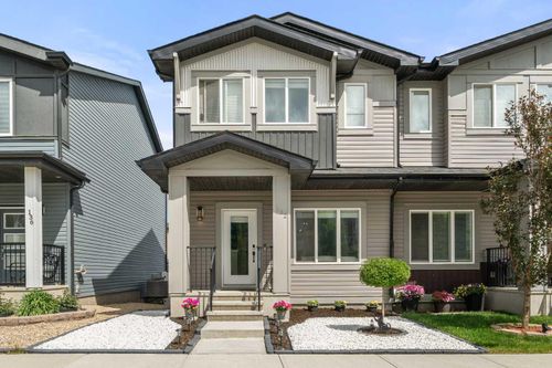 132 Lucas Blvd Nw, Calgary, AB, T3P1H7 | Card Image