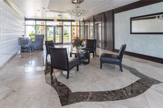 APT-404 - 10101 E Bay Harbor Dr, Condo with 2 bedrooms, 2 bathrooms and null parking in Bay Harbor Islands FL | Image 22
