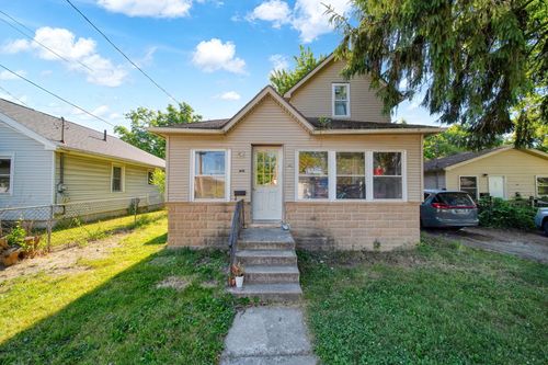 727 Oak St, Adrian, MI, 49221-3917 | Card Image