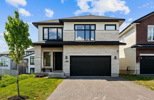 252 Ketchikan Cres, Kanata, ON, K2T0S2 | Card Image