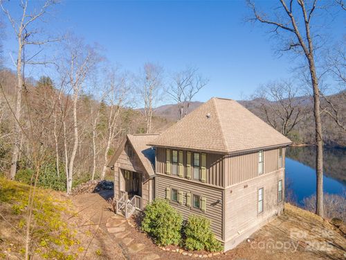 15 Foam Flower Ln, Tuckasegee, NC, 28783 | Card Image