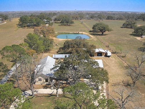 2828 2nd St, Pleasanton, TX, 78064-6707 | Card Image