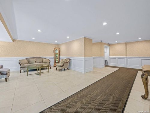 apt-3g-43-25 Douglaston Pkwy, Little Neck, NY, 11363-1803 | Card Image