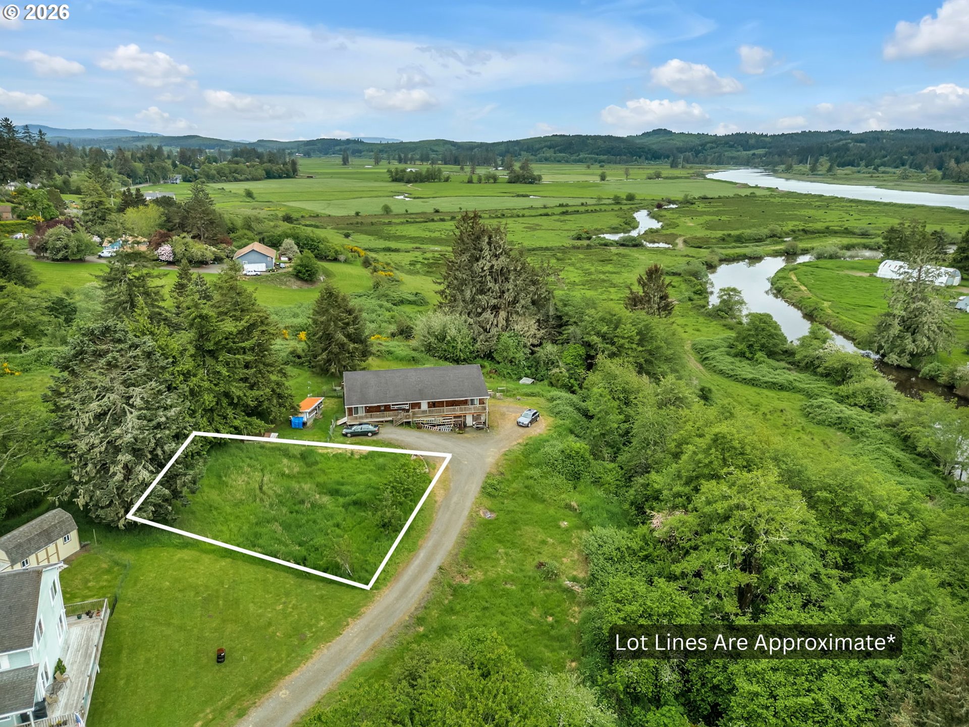 Land in Astoria 3