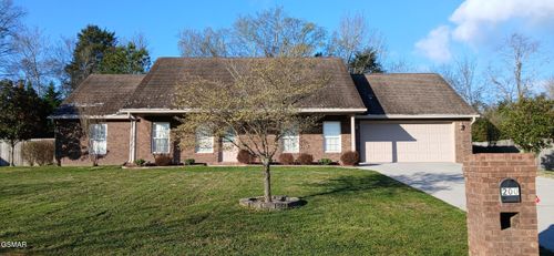 200 Flora Dr, Lenoir City, TN, 37771-6675 | Card Image