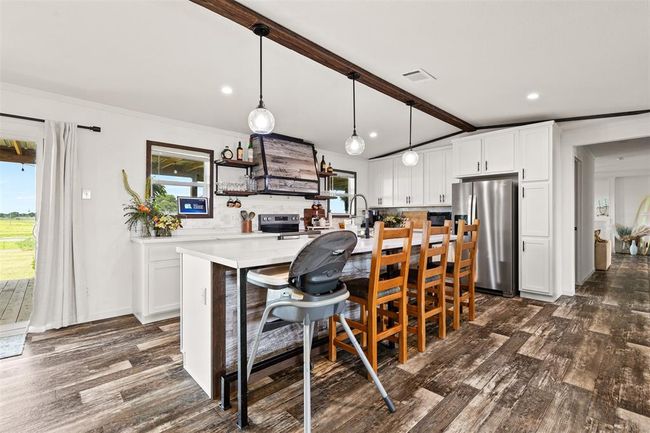744 E Wiedemann Rd, Home with 4 bedrooms, 2 bathrooms and null parking in Flatonia TX | Image 5