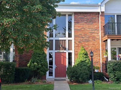 Building Entrance | Image 1