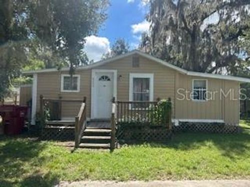 711 Oakland Heights Ave, Plant City, FL, 33563-9011 | Card Image