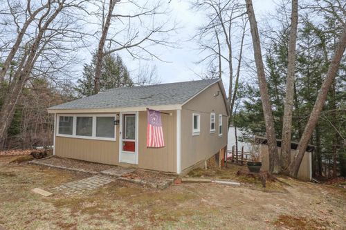 44 W Huntress Pond Road, Barnstead, NH, 03225 | Card Image
