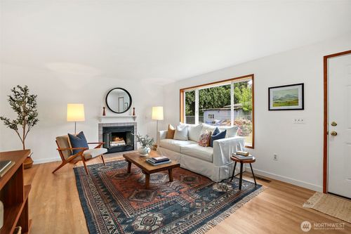 11726 8th Ave S, Burien, WA, 98168-2181 | Card Image