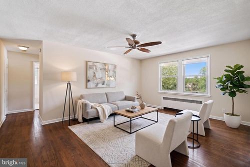 302-4029 Benton St Nw, WASHINGTON, DC, 20007-1600 | Card Image