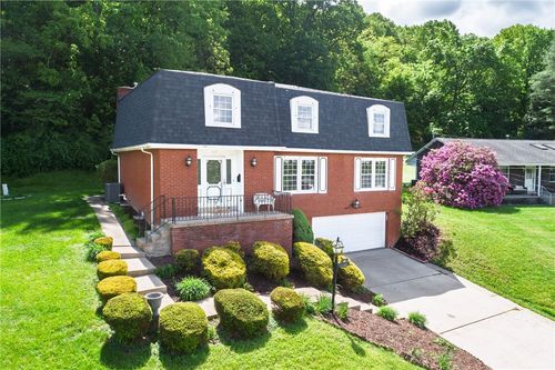 110 Ardennes Ct, Trafford, PA, 15085-1219 | Card Image