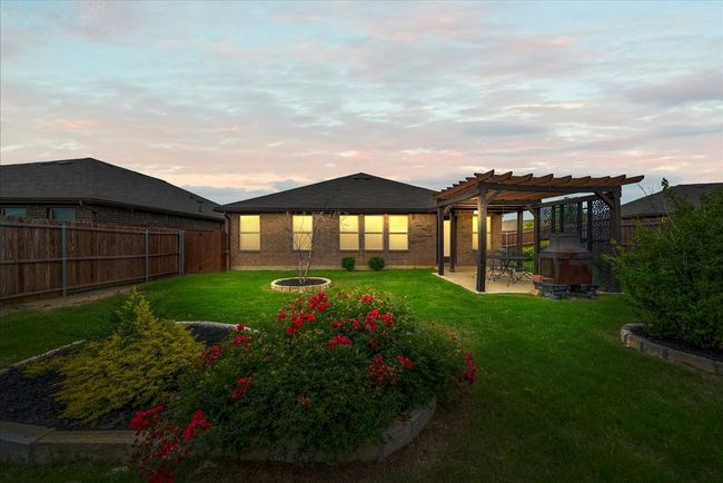 609 Autumn Ave, House other with 3 bedrooms, 2 bathrooms and null parking in Justin TX | Image 31