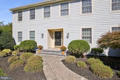 38 Van Doren Way, BELLE MEAD, NJ, 08502-5508 | Card Image