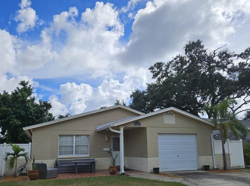 5542 19th Ave N, ST PETERSBURG, FL, 33710-5713 | Card Image