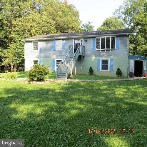 6 Shady Oak Ln, KEARNEYSVILLE, WV, 25430-3587 | Card Image