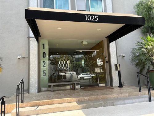 105-1025 N Kings Rd, West Hollywood, CA, 90048-2617 | Card Image